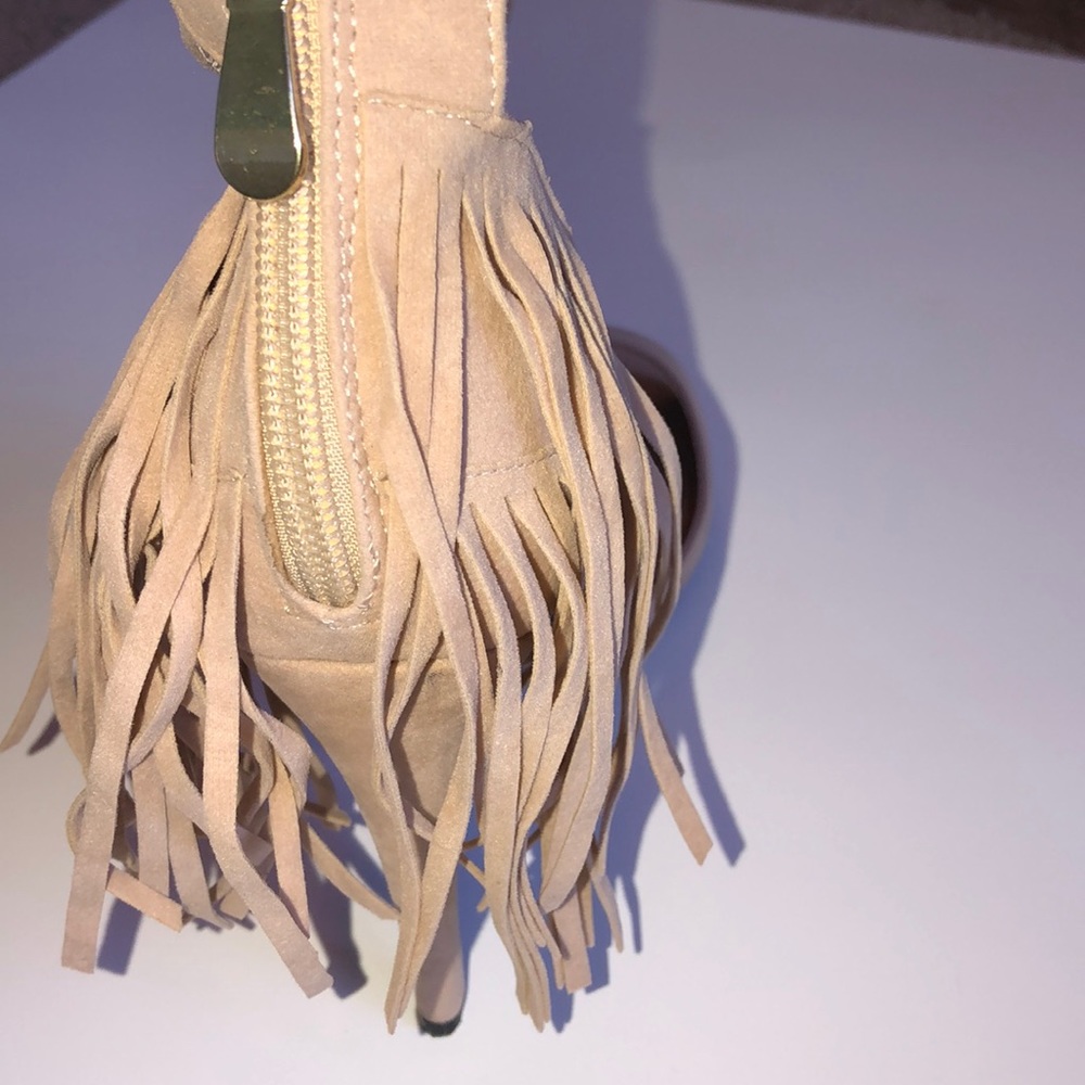 💖Sale was $69 will go back 🆙 New Nude Glam Fringe Lace-up Heels Size 8.5 - Picture 3 of 5